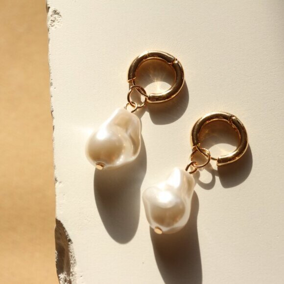 14K Gold Filled Pearl Baroque “Tiffany” Earrings - Picture 6 of 7